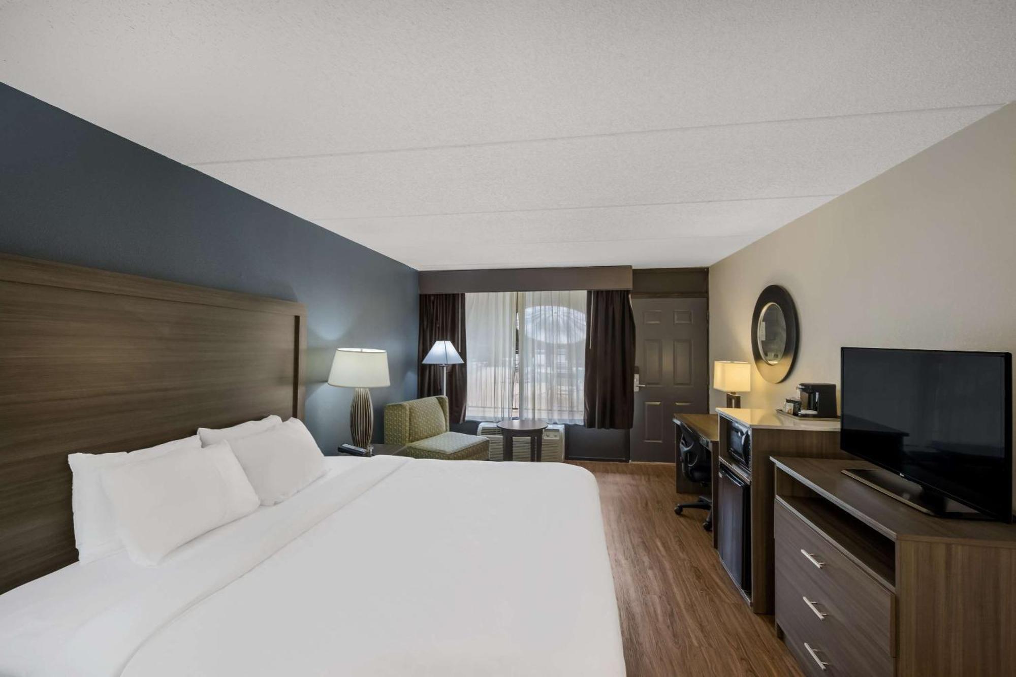 Quality Inn Asheville Airport Fletcher Exterior photo