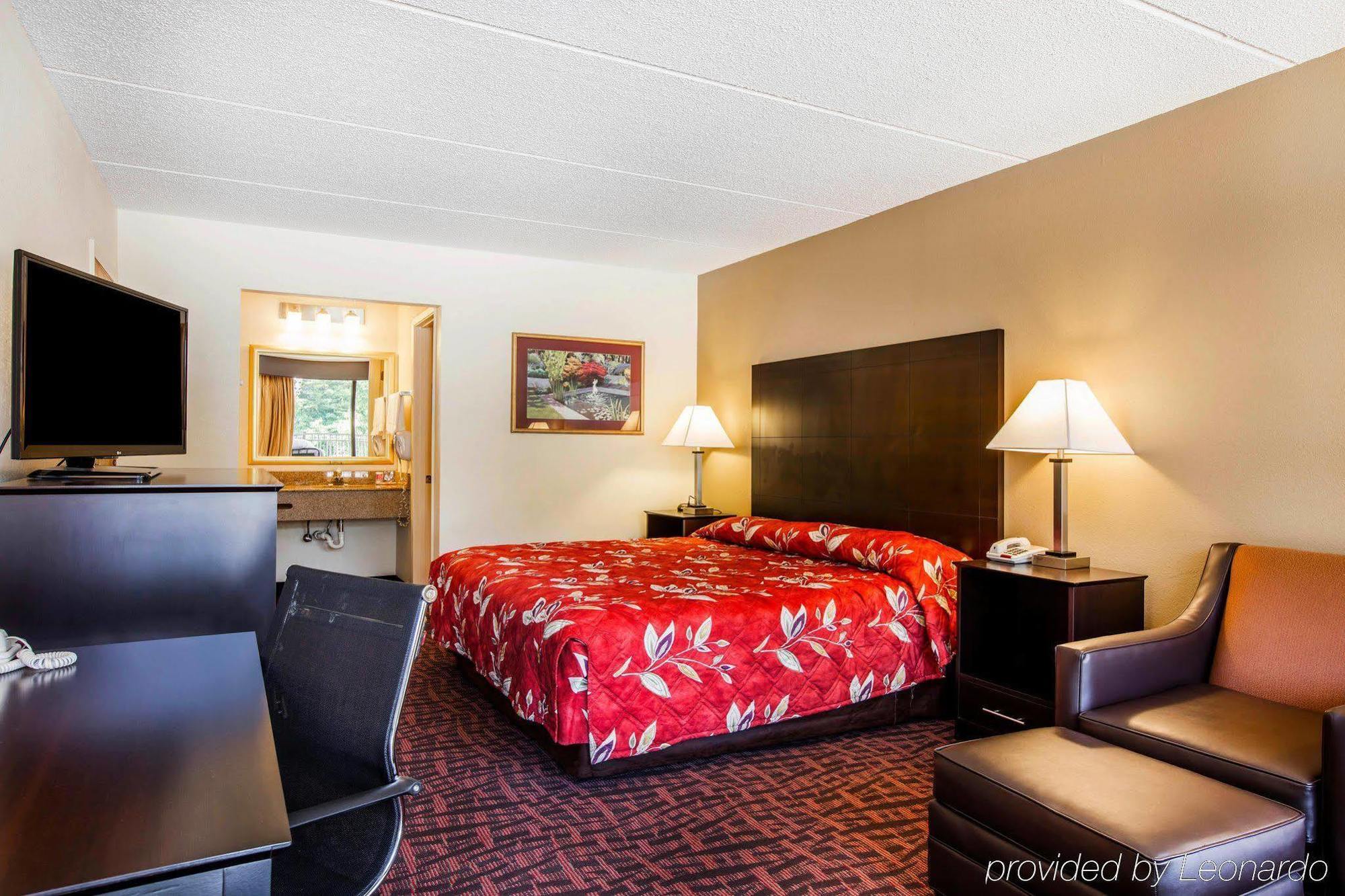 Quality Inn Asheville Airport Fletcher Exterior photo